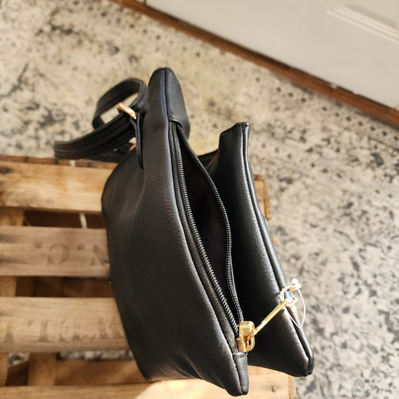 BULLDOG Concealed Carry Black Leather Cross Body or Shoulder Purse - Picture 3 of 7